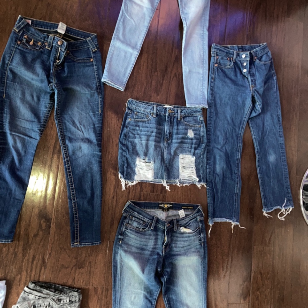40 pairs of Designer Jeans - Picture 6 of 6